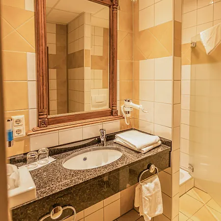 מלון Bentheimer Hof 3*